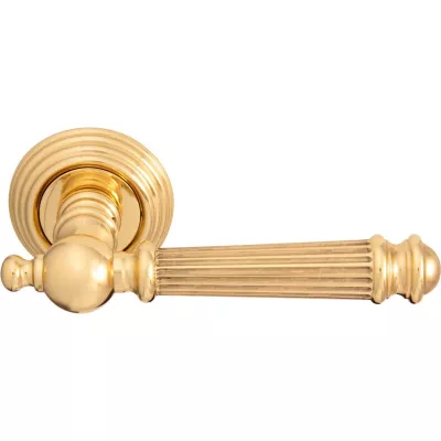 102 P Veronica Полированная латунь