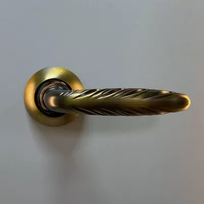 Дверная ручка ARCHIE S010 167ACF античный кофе