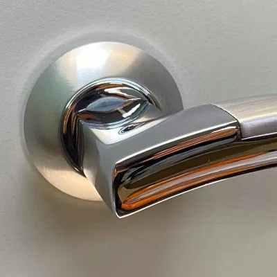 Дверная ручка ARCHIE S010 13299 хром матовый