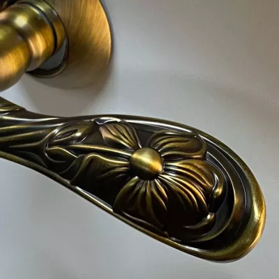 Дверная ручка ARCHIE S010 172ACF античный кофе