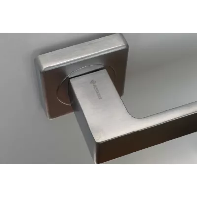 Дверная ручка ARCHIE S040 13099 хром матовый