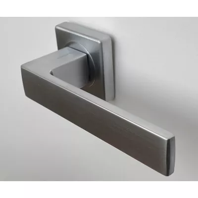 Дверная ручка ARCHIE S040 13099 хром матовый