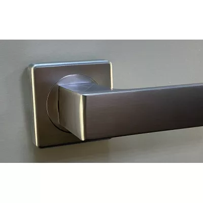 Дверная ручка ARCHIE S040 13099 хром матовый