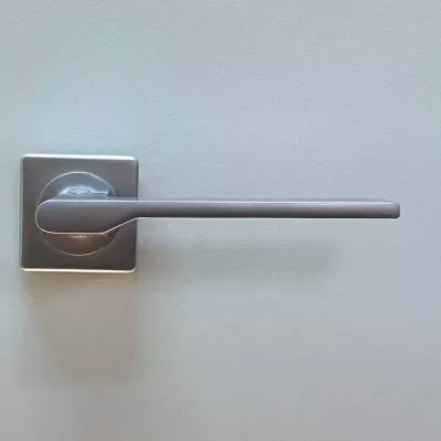 Дверная ручка ARCHIE S040 12799 хром матовый