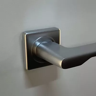 Дверная ручка ARCHIE S040 12799 хром матовый