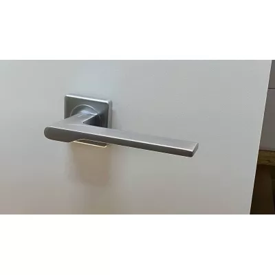 Дверная ручка ARCHIE S040 12799 хром матовый