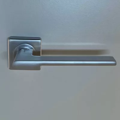 Дверная ручка ARCHIE S040 12799 хром матовый